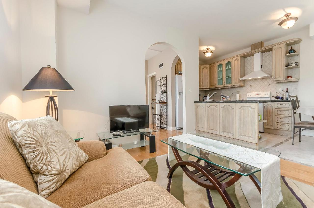 Apartment Canada Dream Vacation Srima Exterior photo